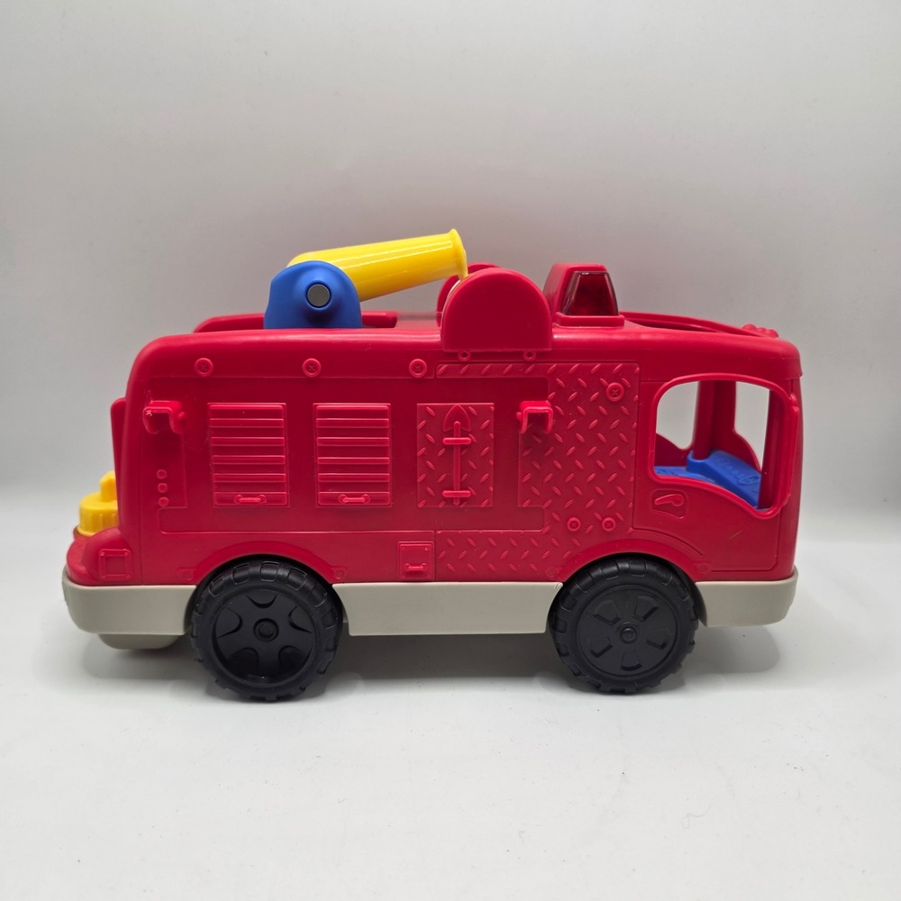 Fisher-Price Fire Truck Kids Red Little People‎ Rescue Vehicle Toy Firefighter